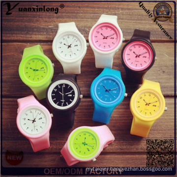 Yxl-966 Fashion Geneva Watch Jelly Different Colors Watch Quartz Silicone Casual Sport Relojes Girl Women Wristwatch Hot Sale